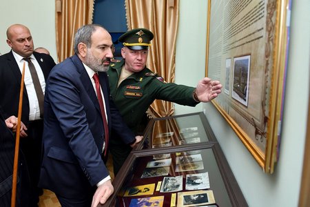 ՄԵԾ ՔԱՆԱԿՈՒԹՅԱՄԲ ԶԻՆՏԵԽՆԻԿԱ, ՌԱԶՄԱՄԹԵՐՔ ԵՆ ԲԵՐՈՒՄ 102-ՐԴ ՌԱԶՄԱԲԱԶԱ․ «Հրապարակ»